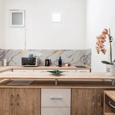 Rowena Apartamento *